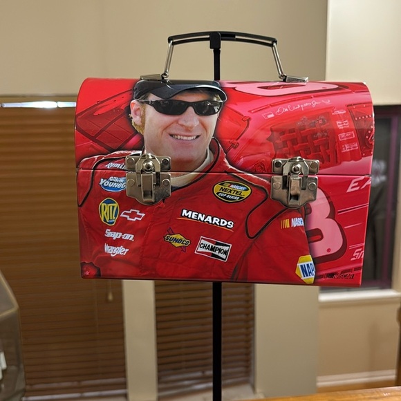 Dale Earnhardt, Jr. Lunch Box - Picture 1 of 13